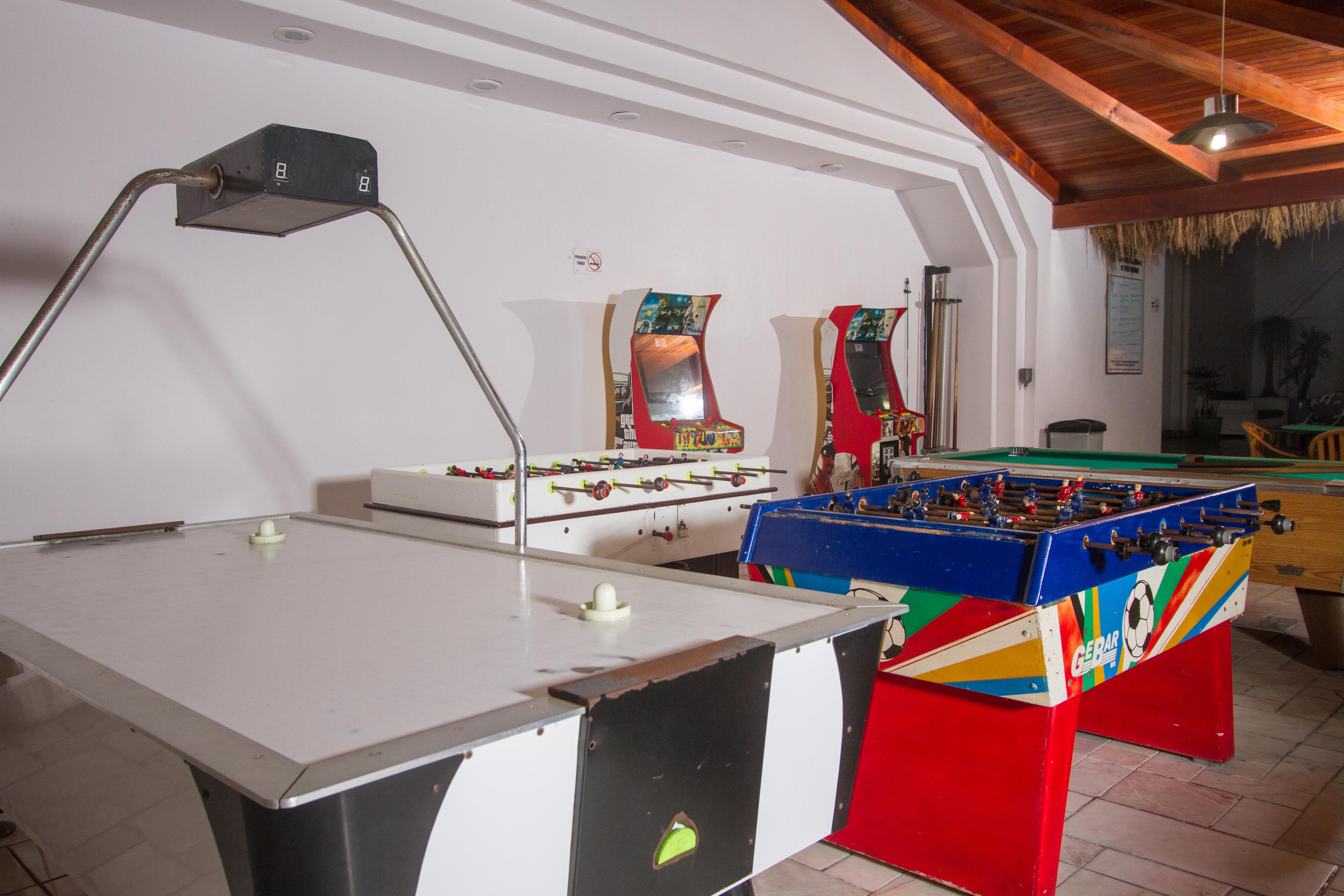 Royal Villas Resort Mazatlan Dış mekan fotoğraf Air hockey table