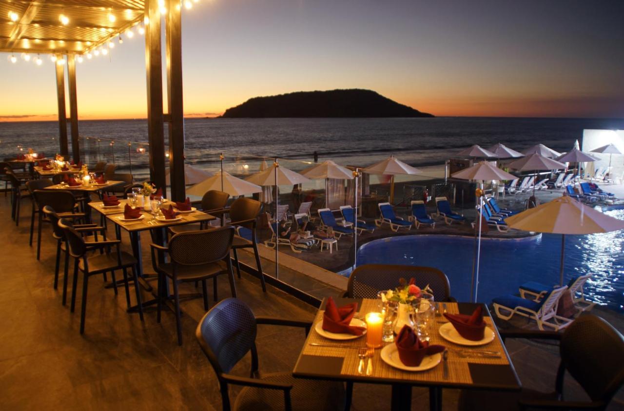 Royal Villas Resort Mazatlan Dış mekan fotoğraf View of the restaurant