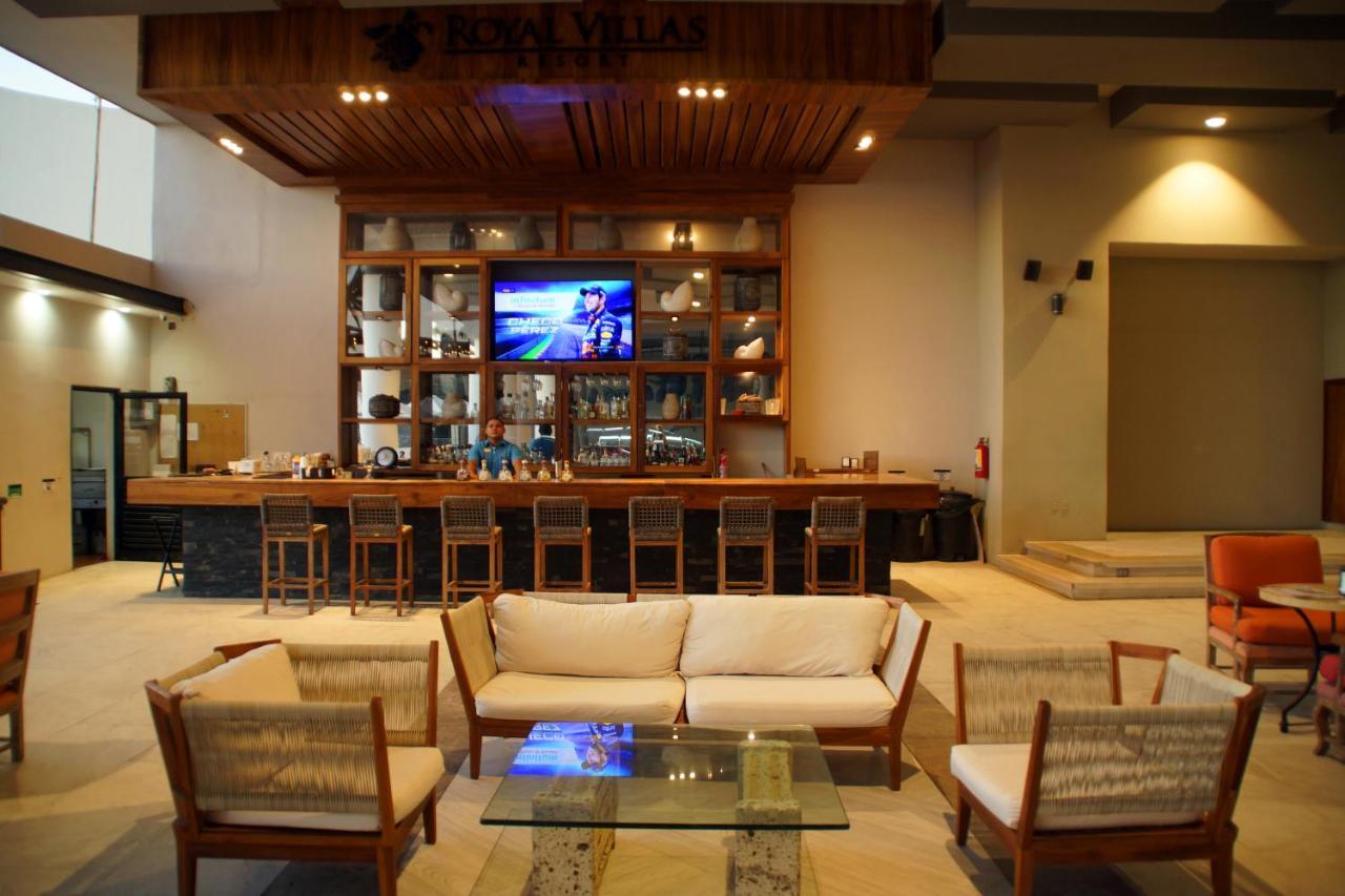 Royal Villas Resort Mazatlan Dış mekan fotoğraf The lobby of the hotel