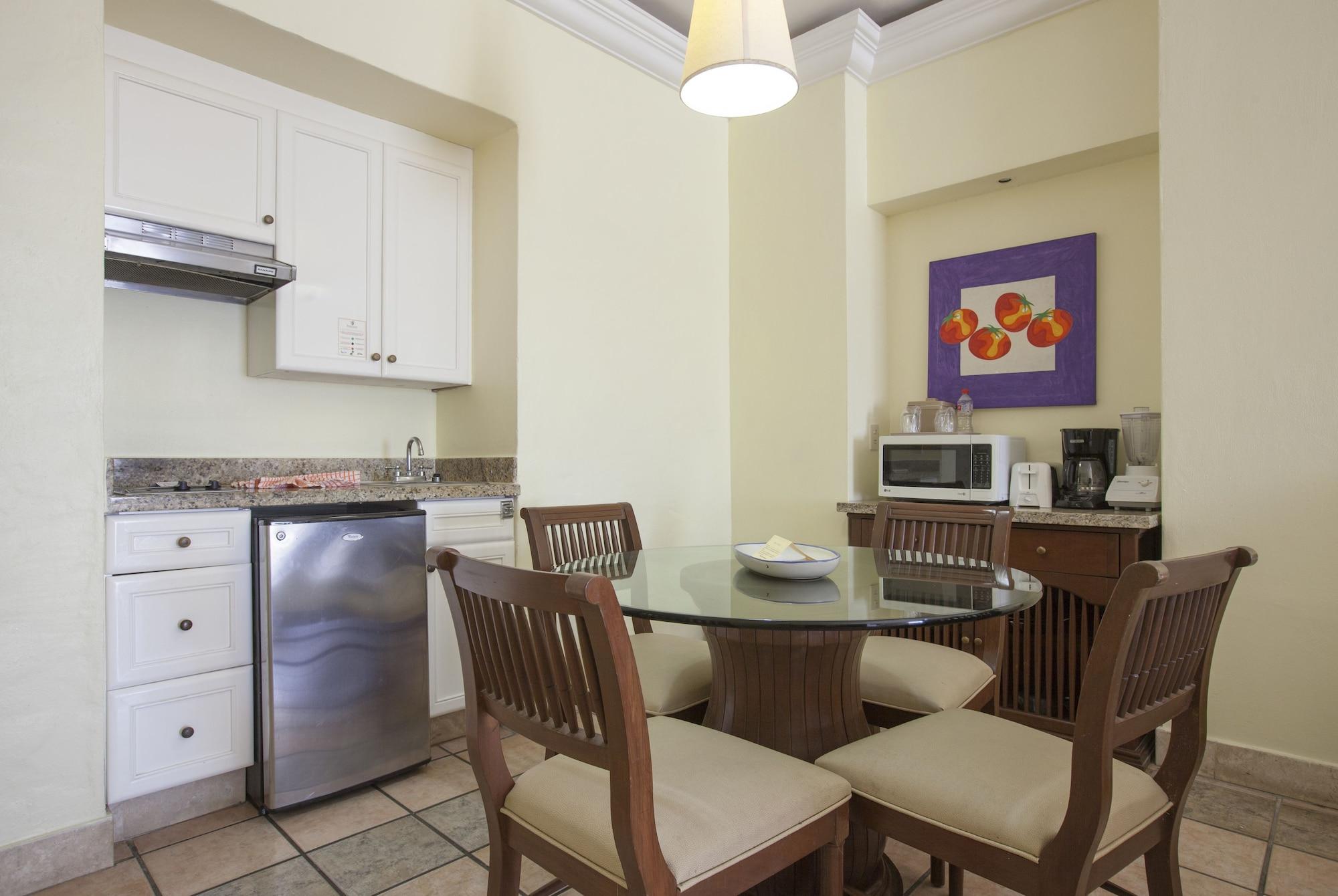 Royal Villas Resort Mazatlan Dış mekan fotoğraf A kitchen in a typical Disney Vacation Club villa